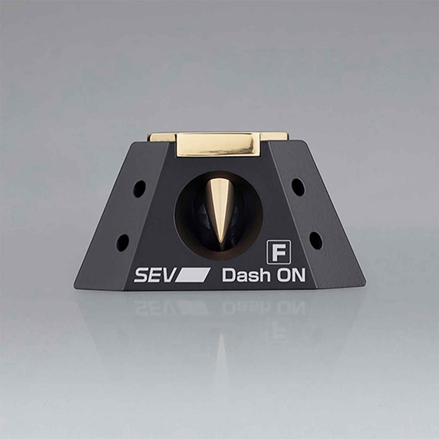 SEVダッシュON F