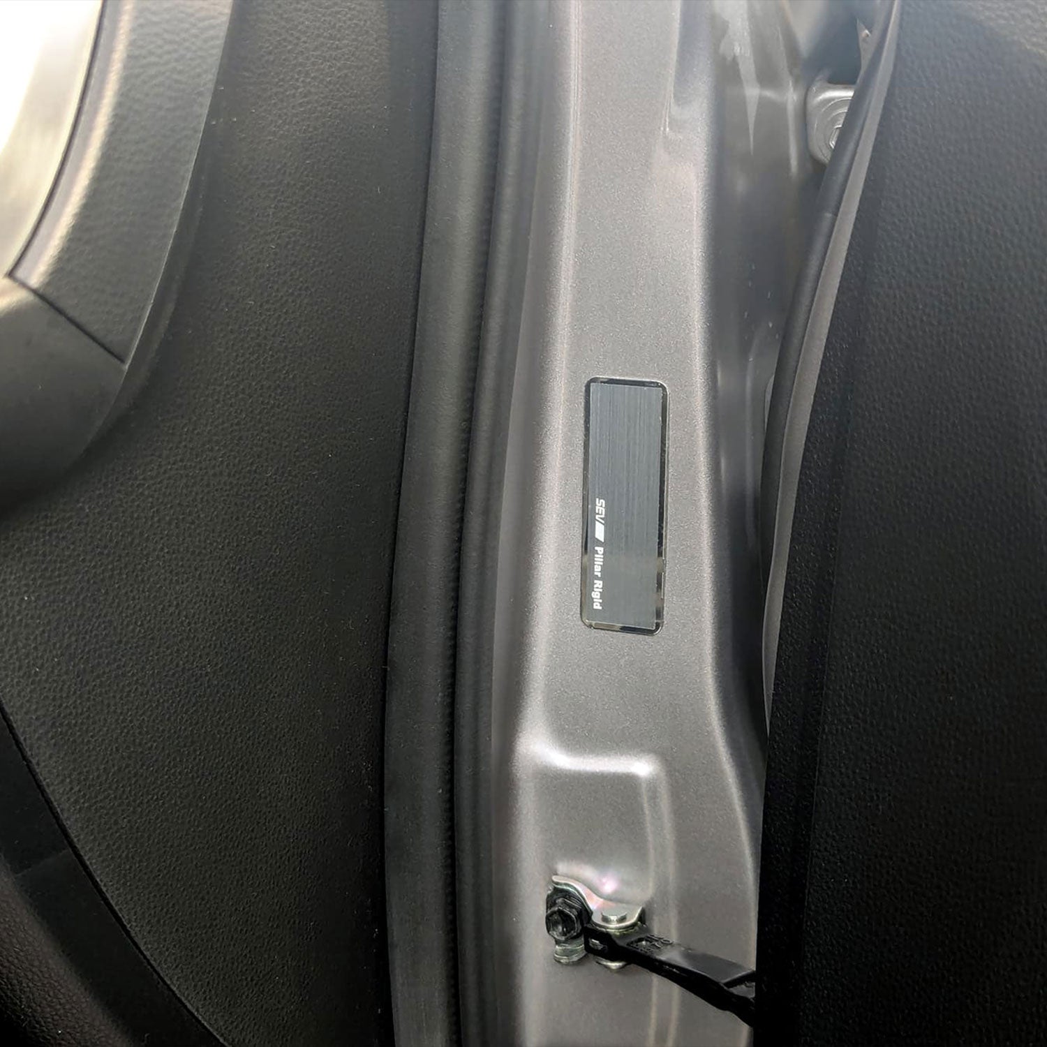 SEV  ピラーリジット